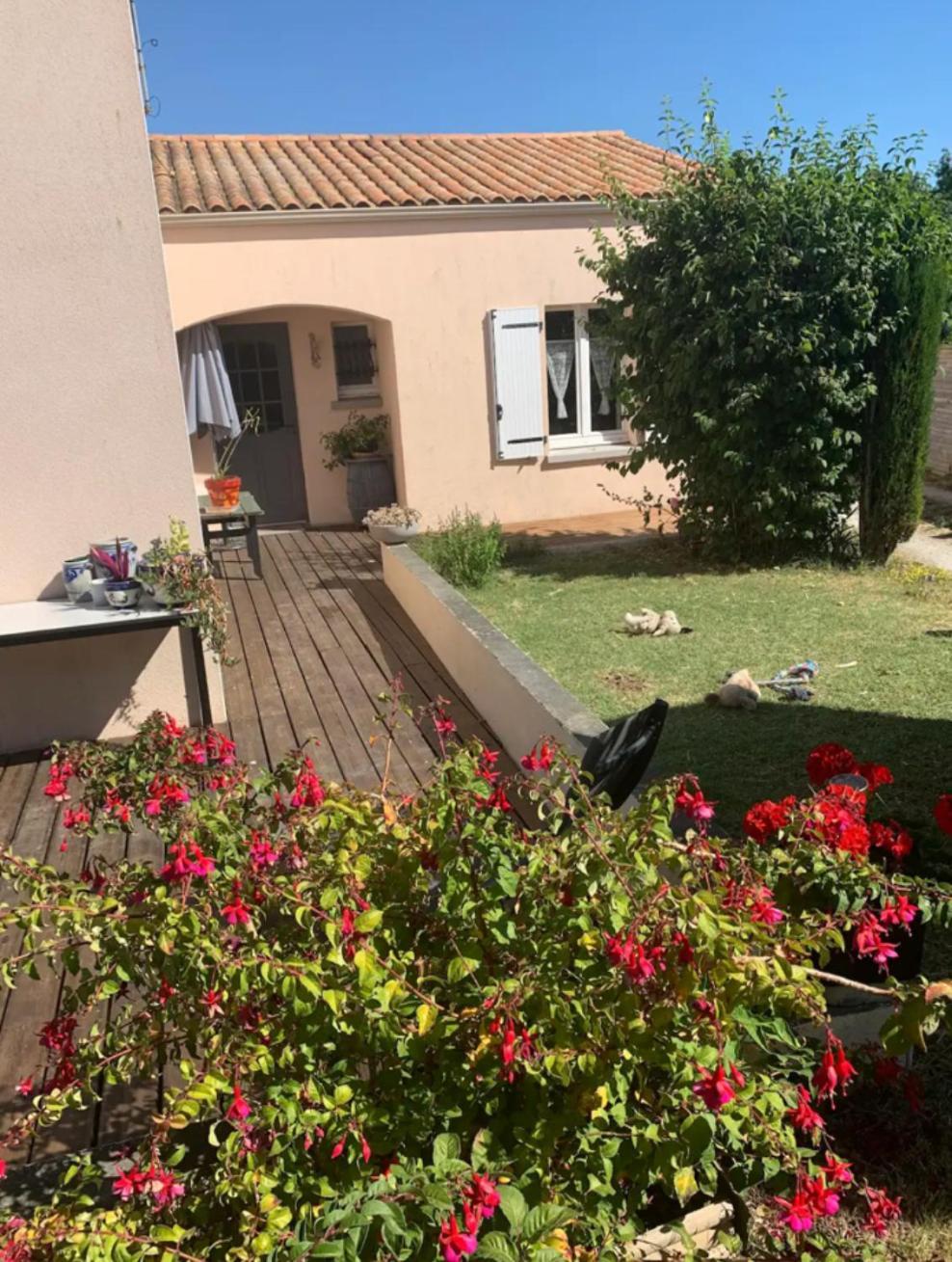 Hotel Au Calme Dans Le Marais Avec Piscine à Yves Extérieur photo